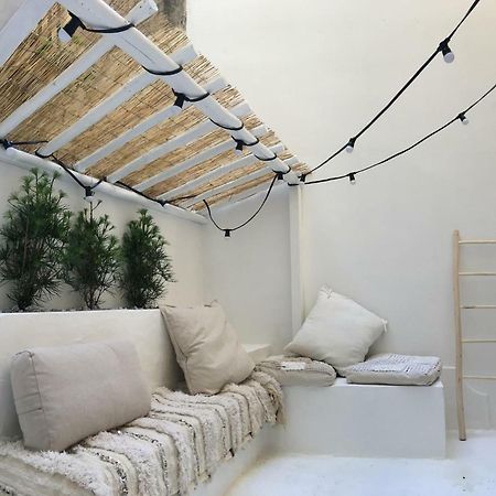 Mirmont Greek Style Apartment Bordeaux Bagian luar foto