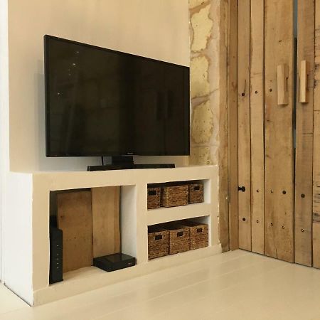 Mirmont Greek Style Apartment Bordeaux Bagian luar foto